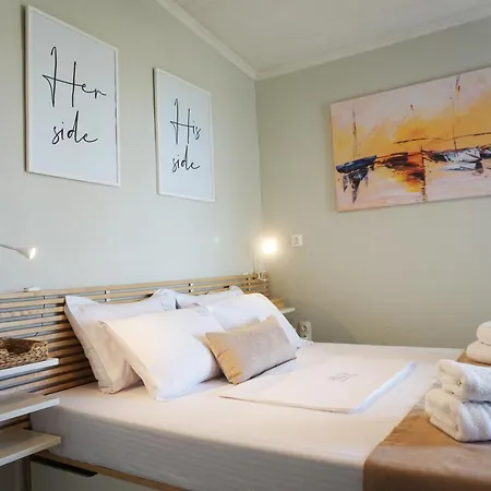 Holiday home H&v Beachfront House In Trani Ammouda,
