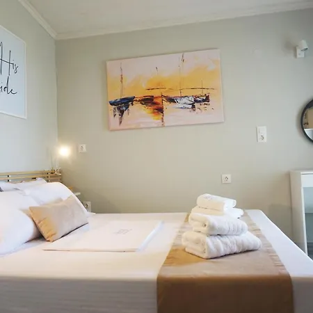 Holiday home H&v Beachfront House In Trani Ammouda, *