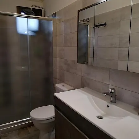Holiday home H&v Beachfront House In Trani Ammouda,